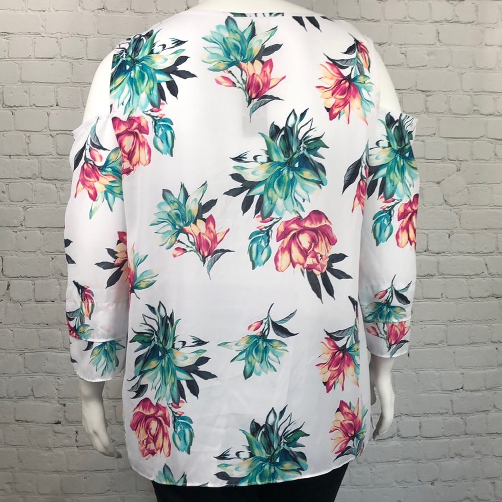 JM Collection White Floral Semi Sheer Top Size XXL - Picture 3 of 3
